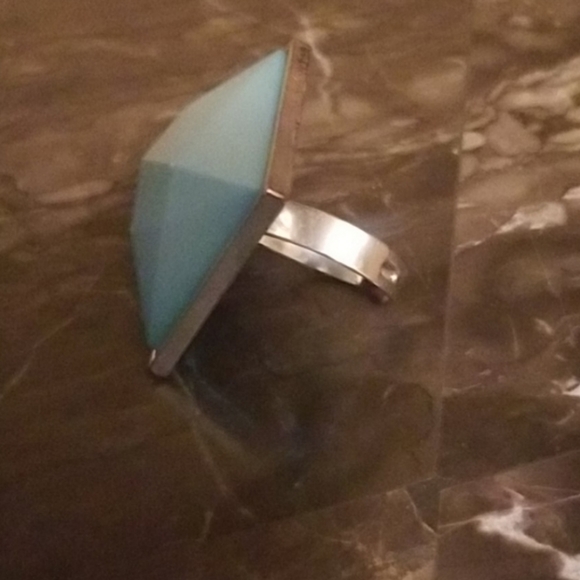 Statement Ring - Picture 2 of 3